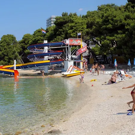 With Parking Space - 6768 Makarska