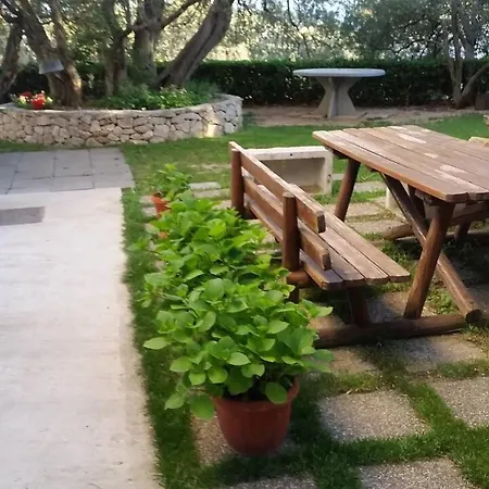 With Parking Space - 6768 Makarska